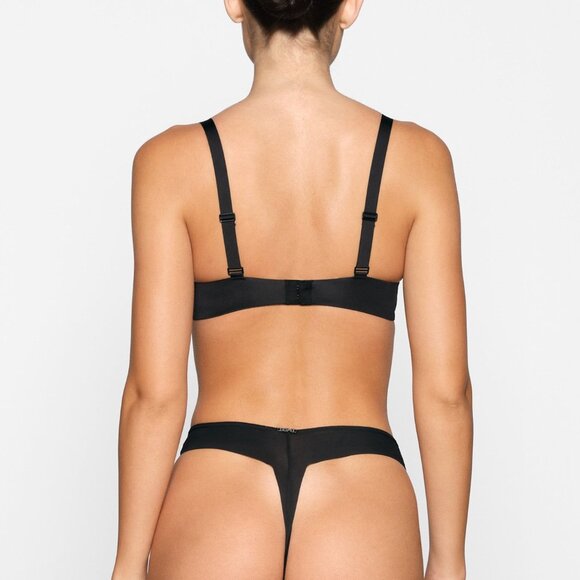 Unlined Demi Bra - Picture 2 of 4